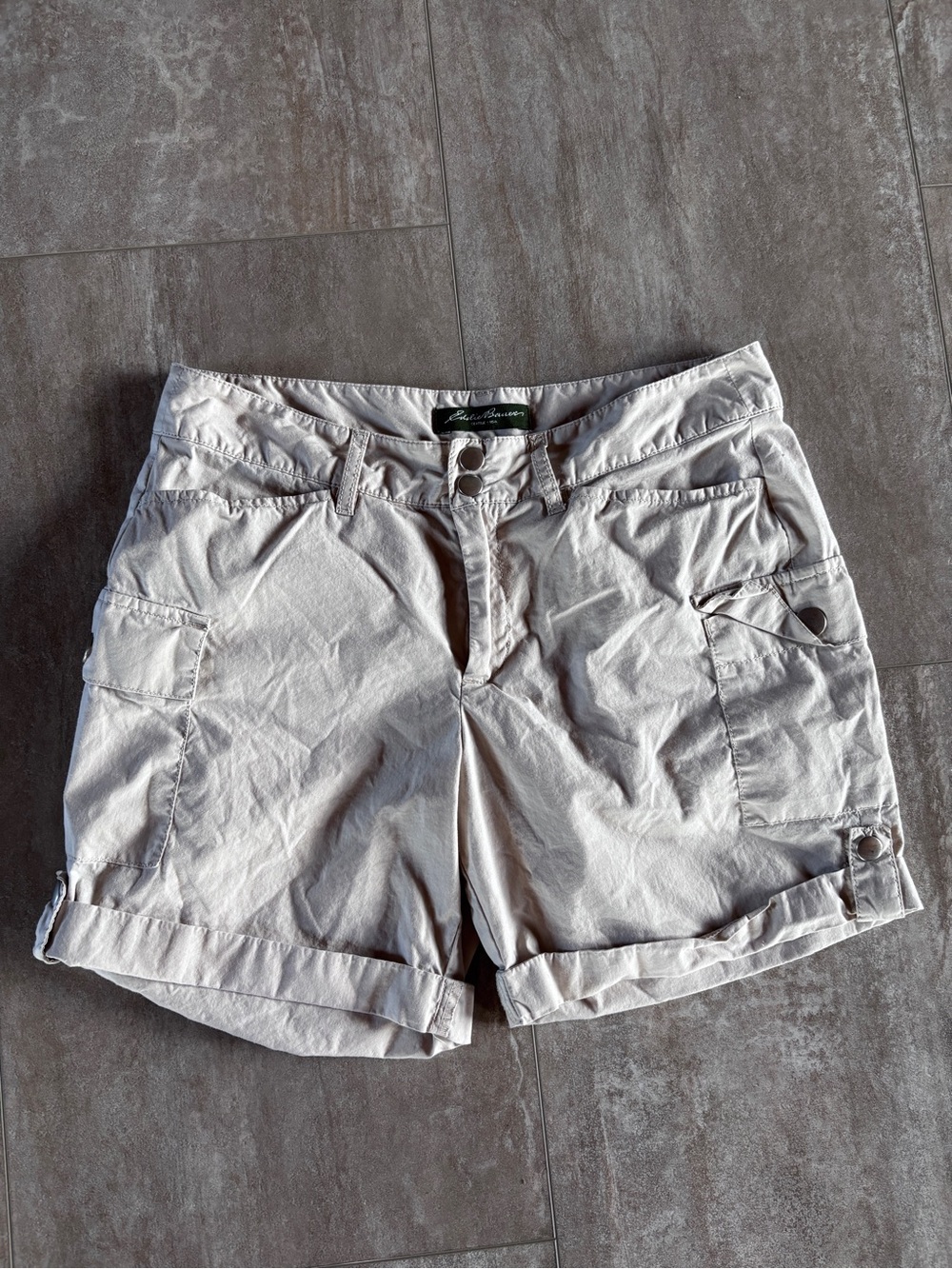 Eddie Bauer Light Beige Cargo Roll-Up Shorts